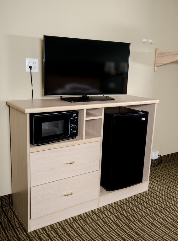 Days Inn By Wyndham Portland Central Extérieur photo