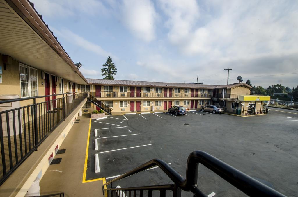 Days Inn By Wyndham Portland Central Extérieur photo