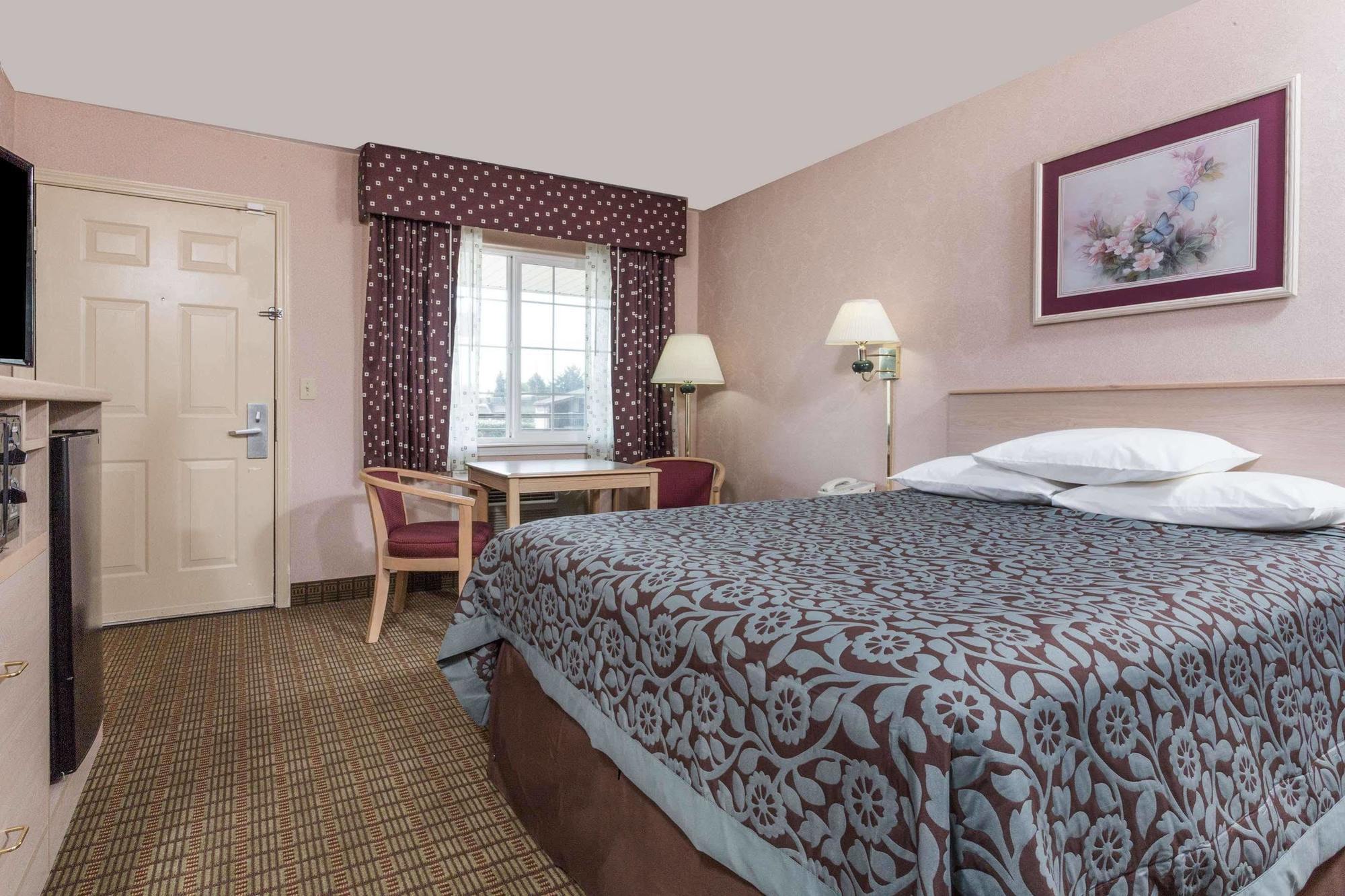 Days Inn By Wyndham Portland Central Extérieur photo
