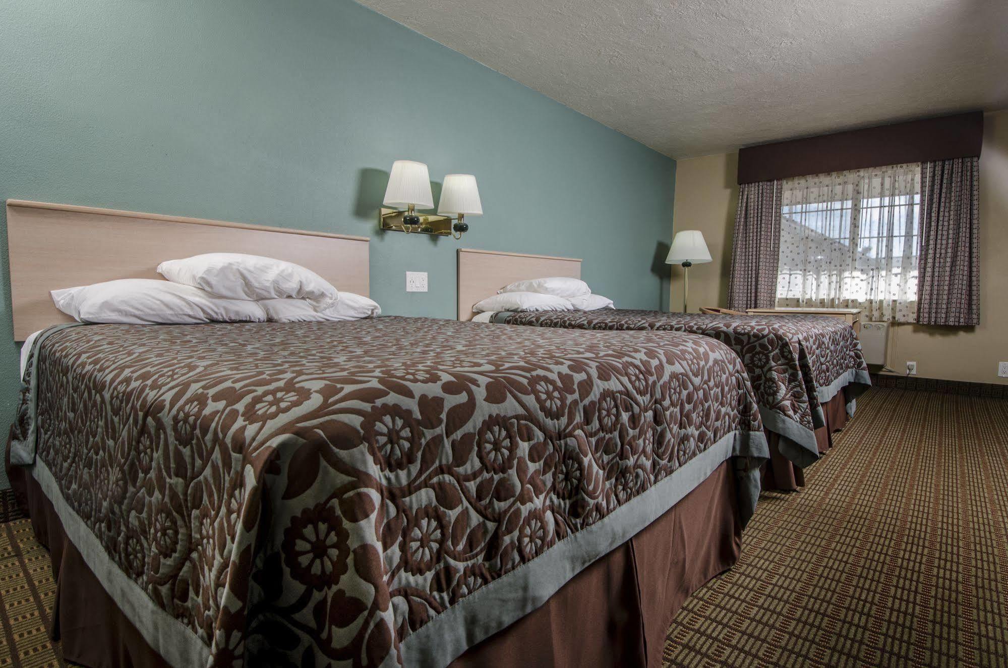 Days Inn By Wyndham Portland Central Extérieur photo